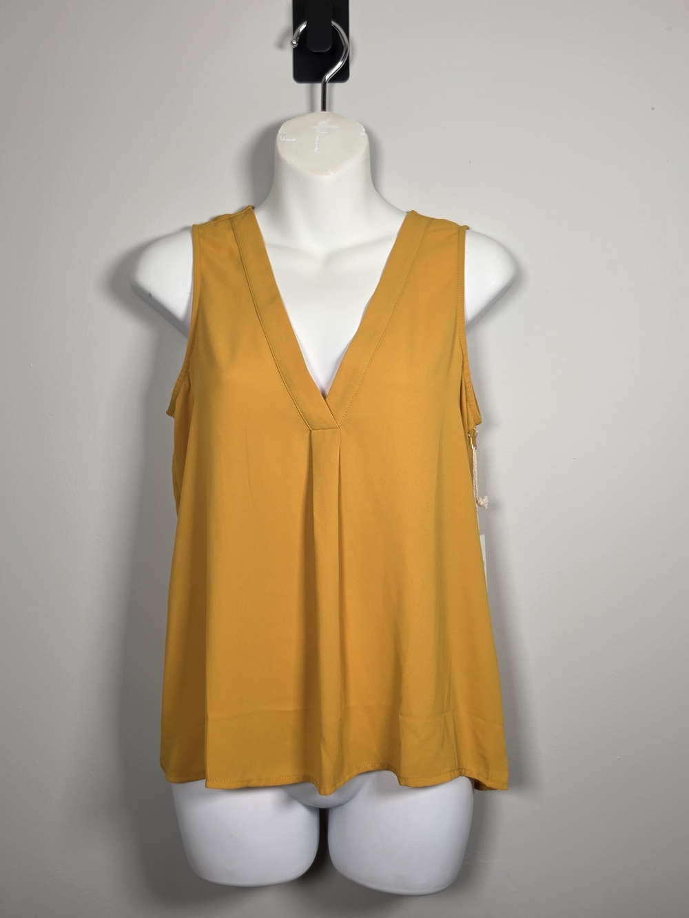 Forever 21 V-Neck Sleeveless Tank Top in Mustard Yellow NWT